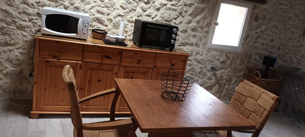 Les Gites Du Hameau Avec Piscine Castelnau-sur-Gupie Esterno foto