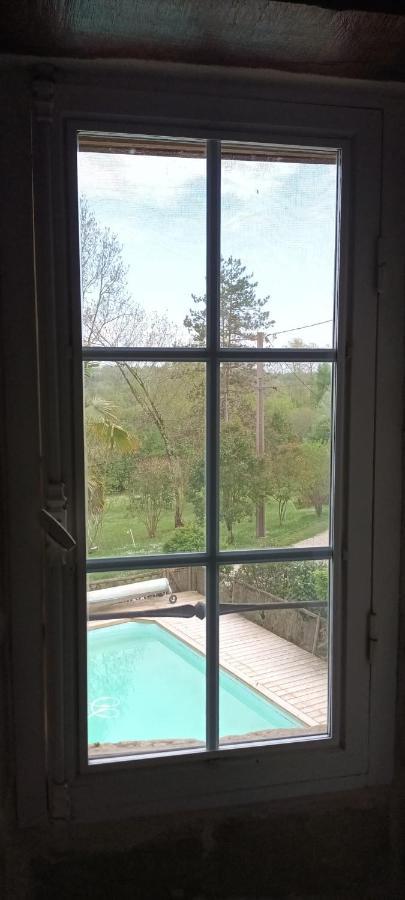 Les Gites Du Hameau Avec Piscine Castelnau-sur-Gupie Esterno foto